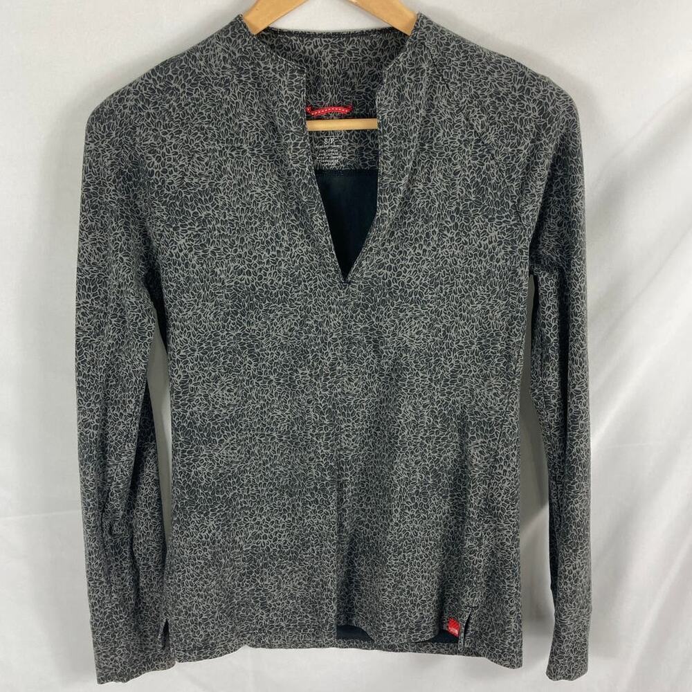 North Face Patterned 1/4 Zip Pullover Size Small - image 1